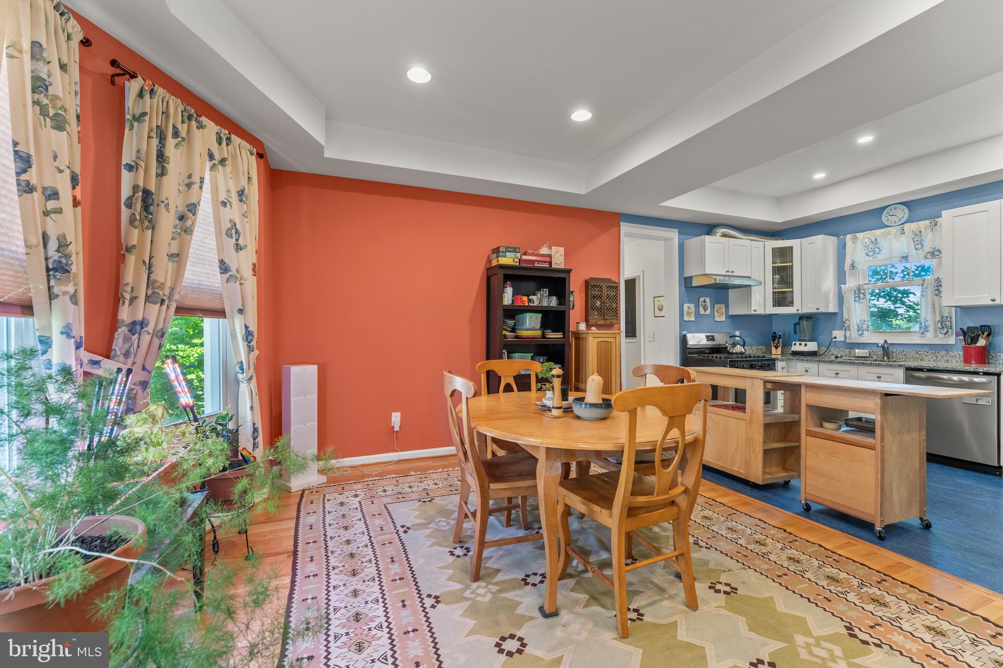 LAURAVILLE HISTORIC DISTRICT - Residential