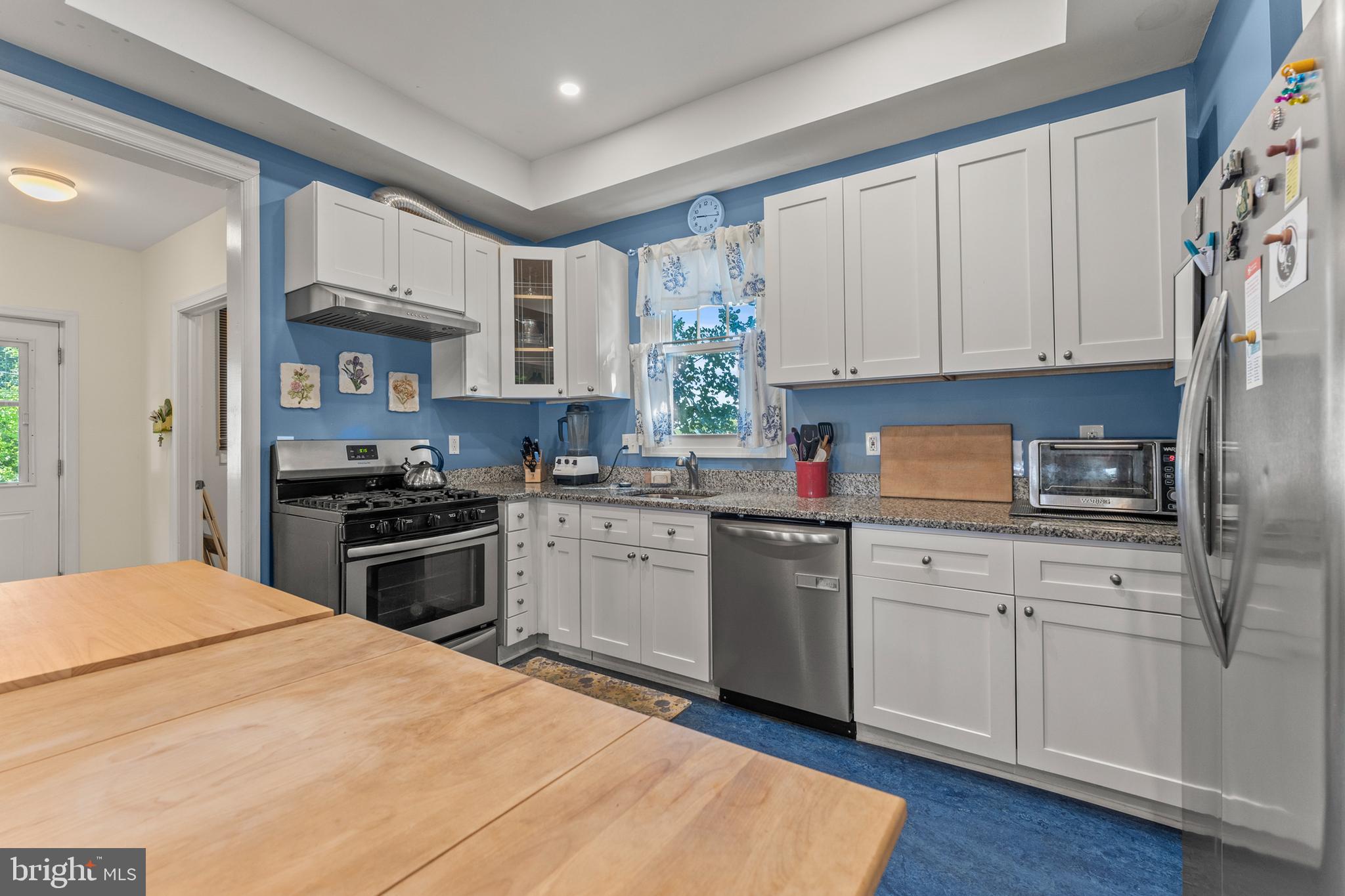 LAURAVILLE HISTORIC DISTRICT - Residential