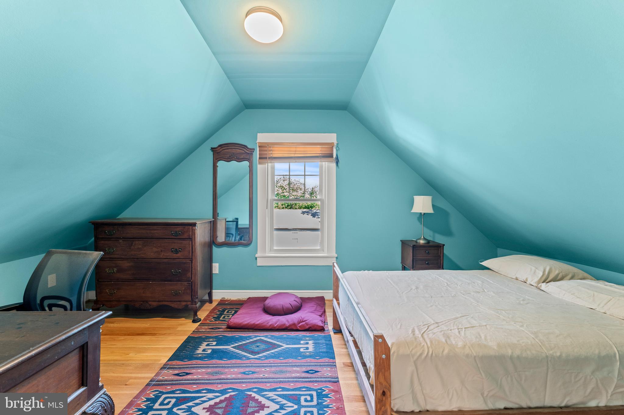 LAURAVILLE HISTORIC DISTRICT - Residential