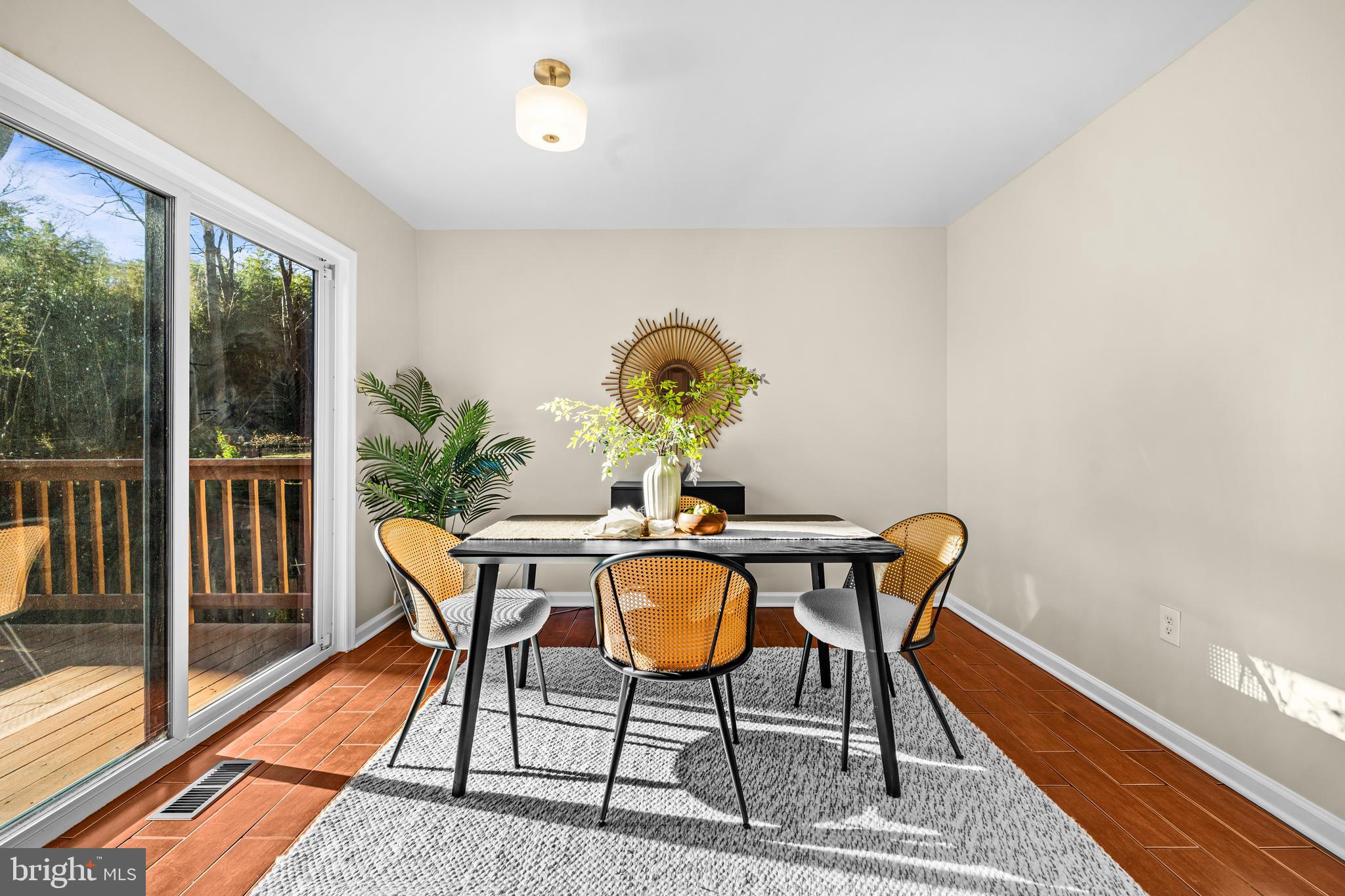 REDLAND STATION TH - Residential