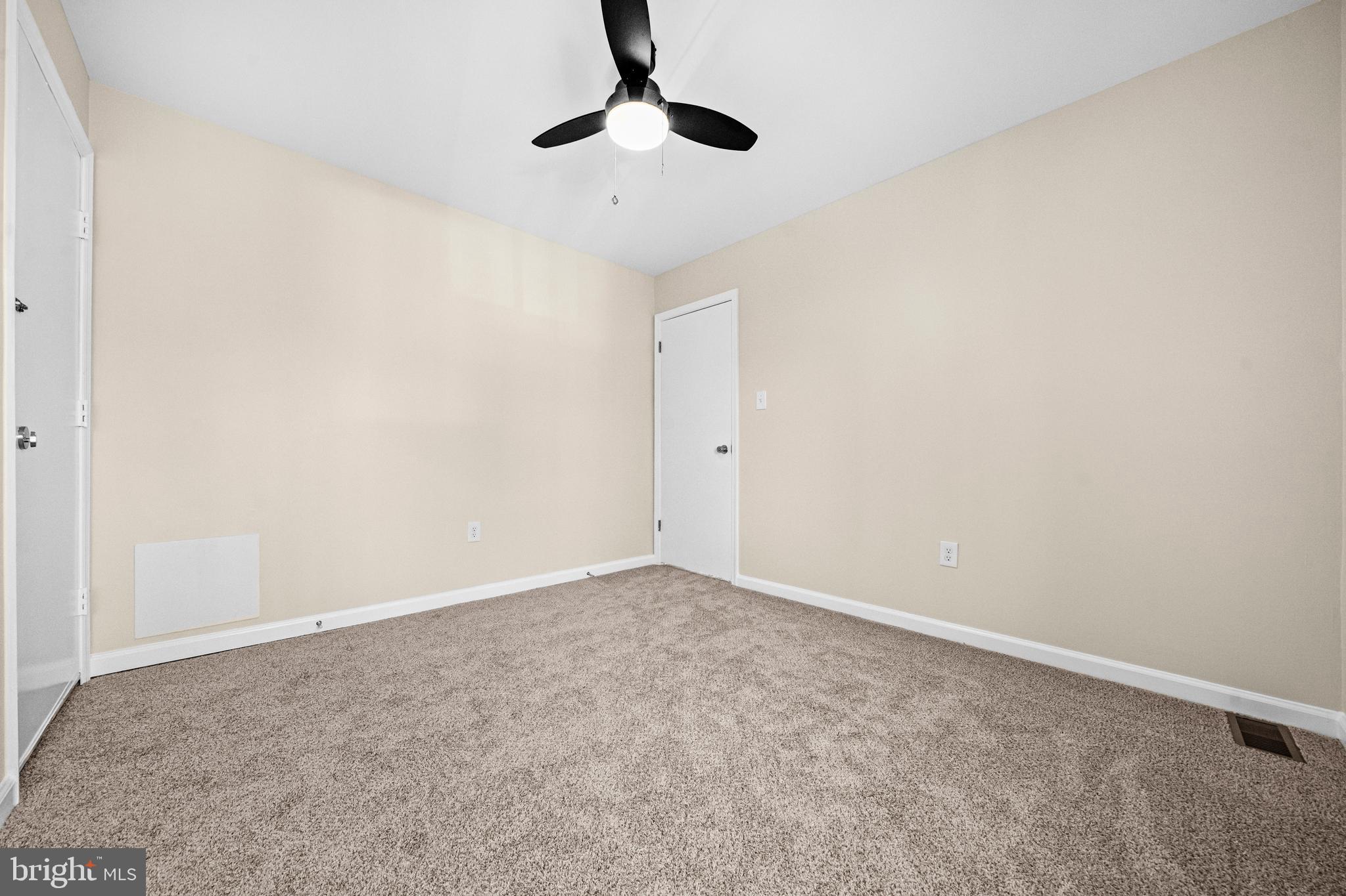 REDLAND STATION TH - Residential