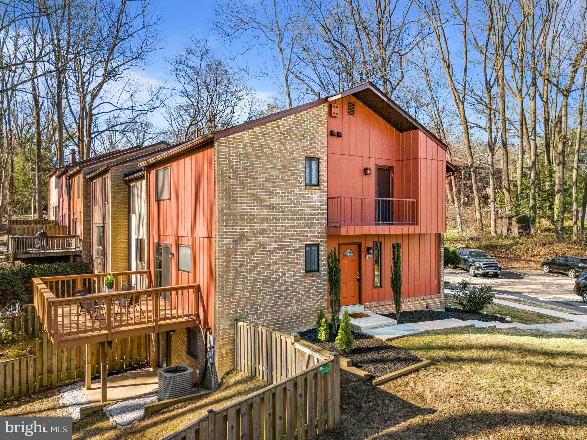 REDLAND STATION TH - Residential