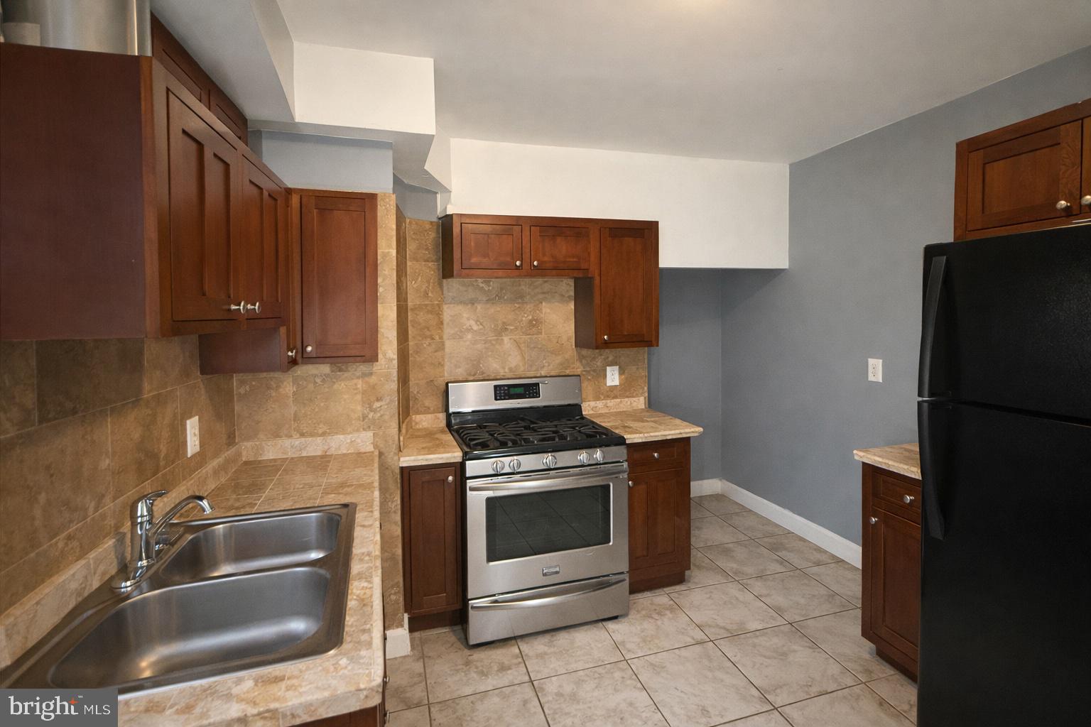 4003 EDMONDSON AVENUE