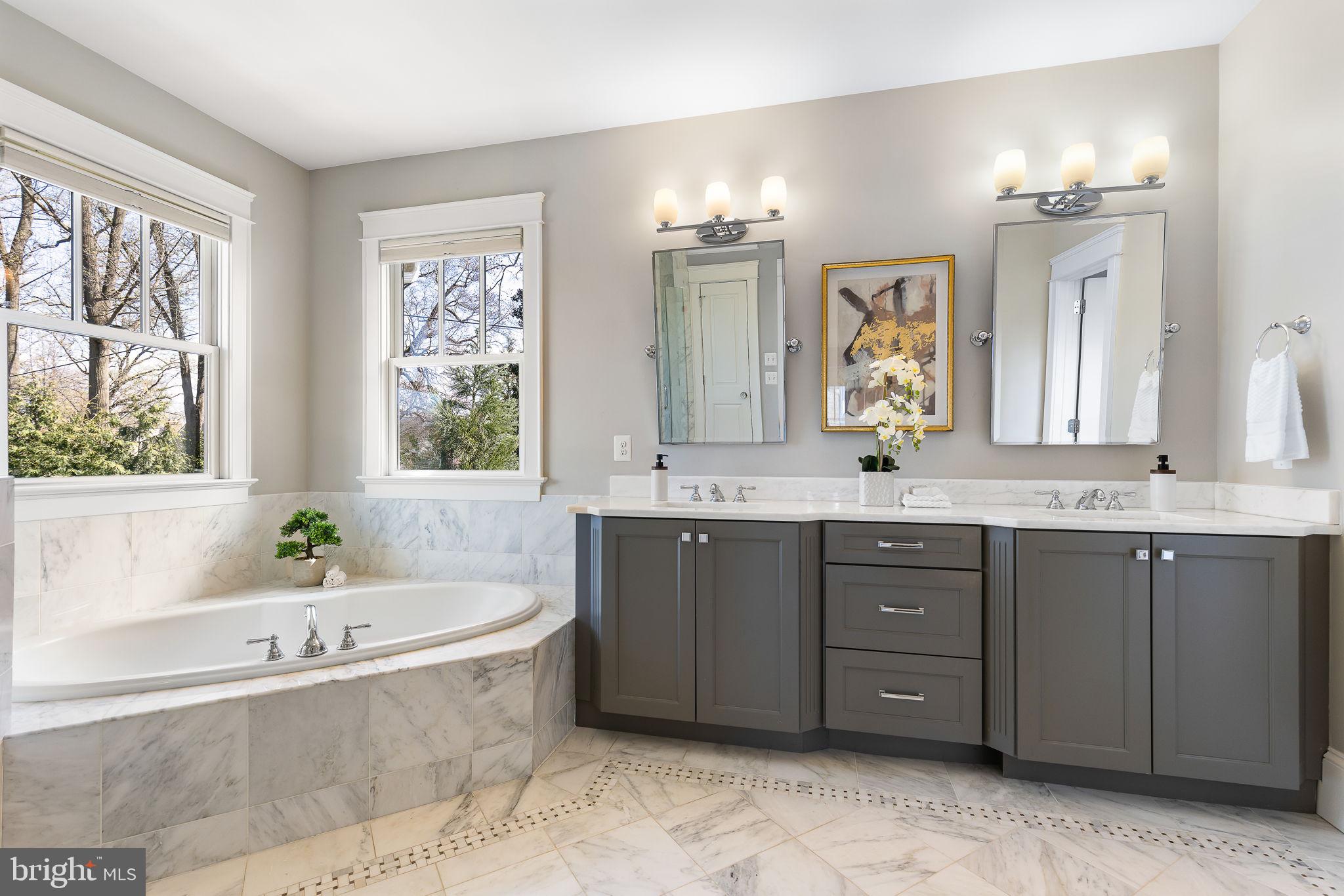 WAYCROFT - WOODLAWN - Residential