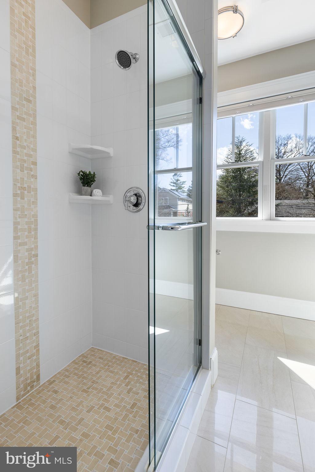 WAYCROFT - WOODLAWN - Residential