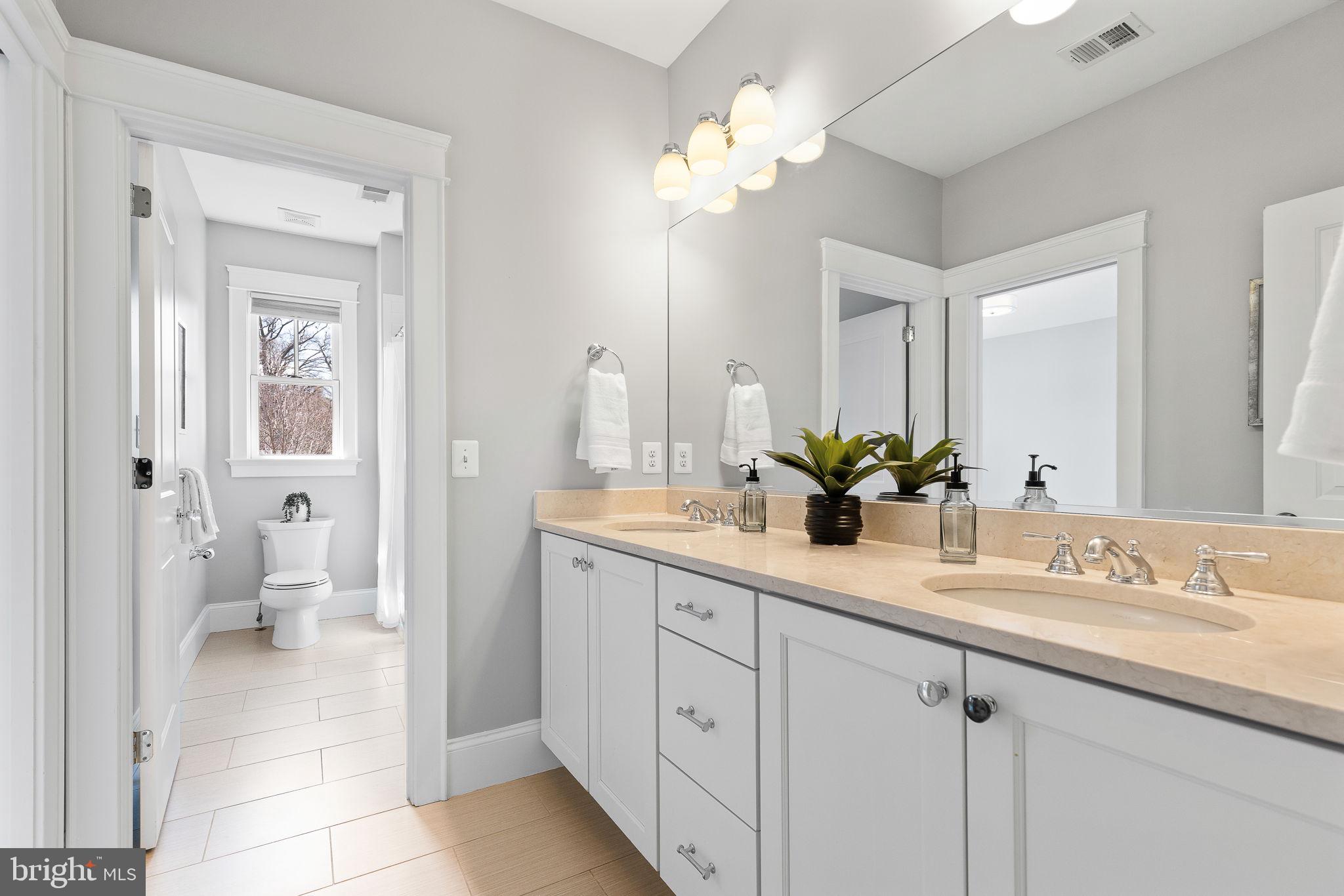 WAYCROFT - WOODLAWN - Residential