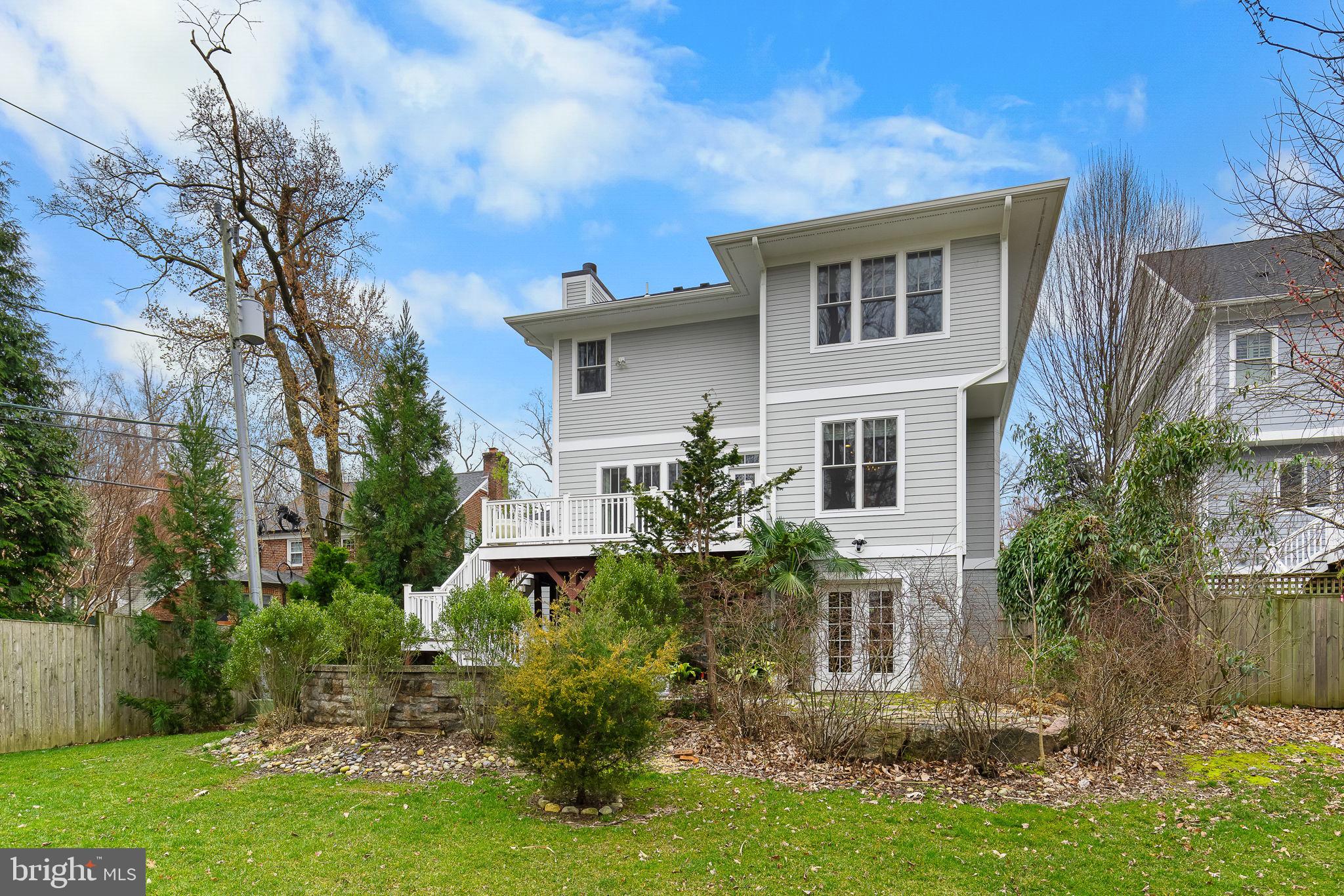 WAYCROFT - WOODLAWN - Residential