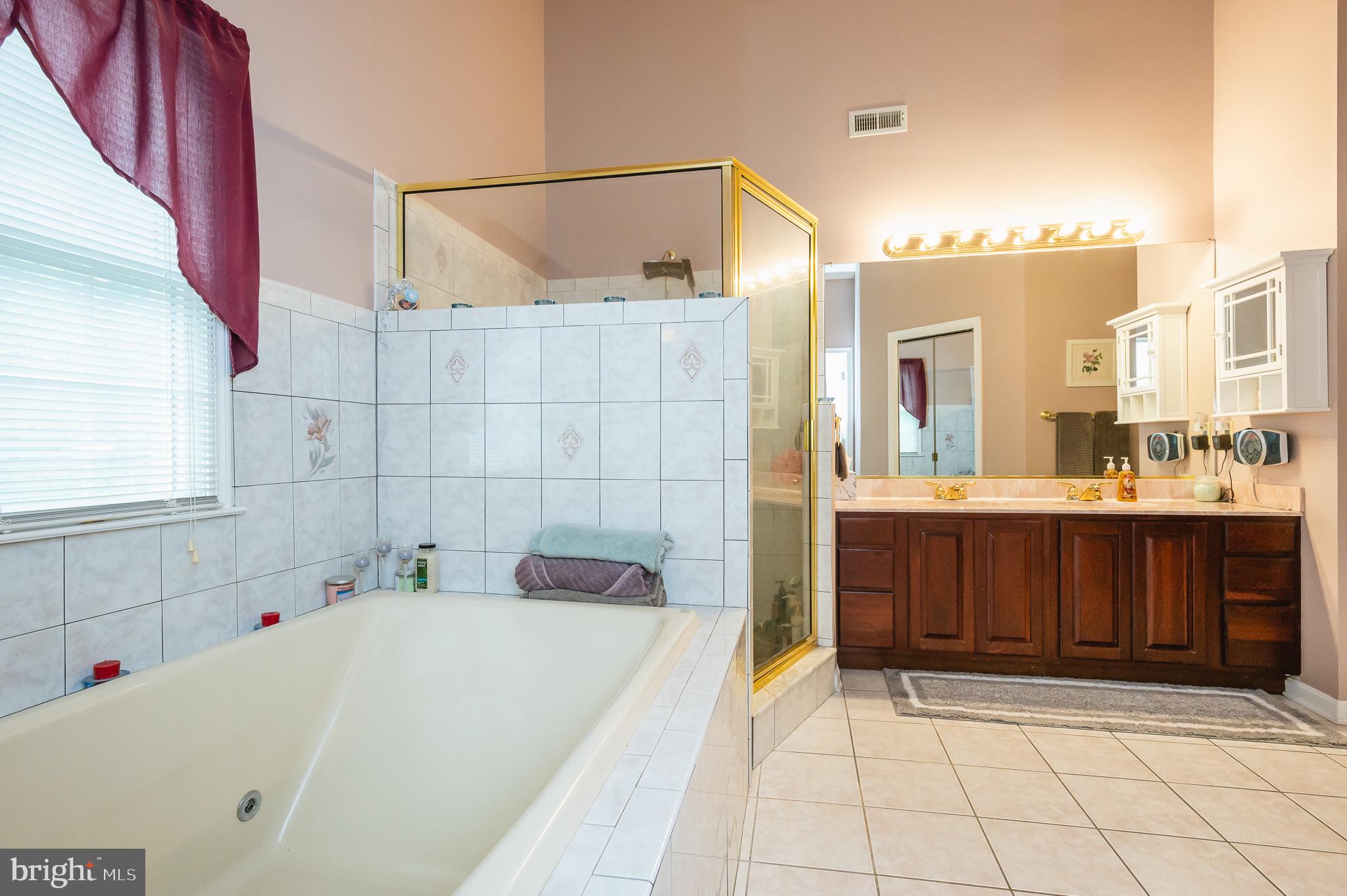 KENT ISLAND ESTATES - Residential