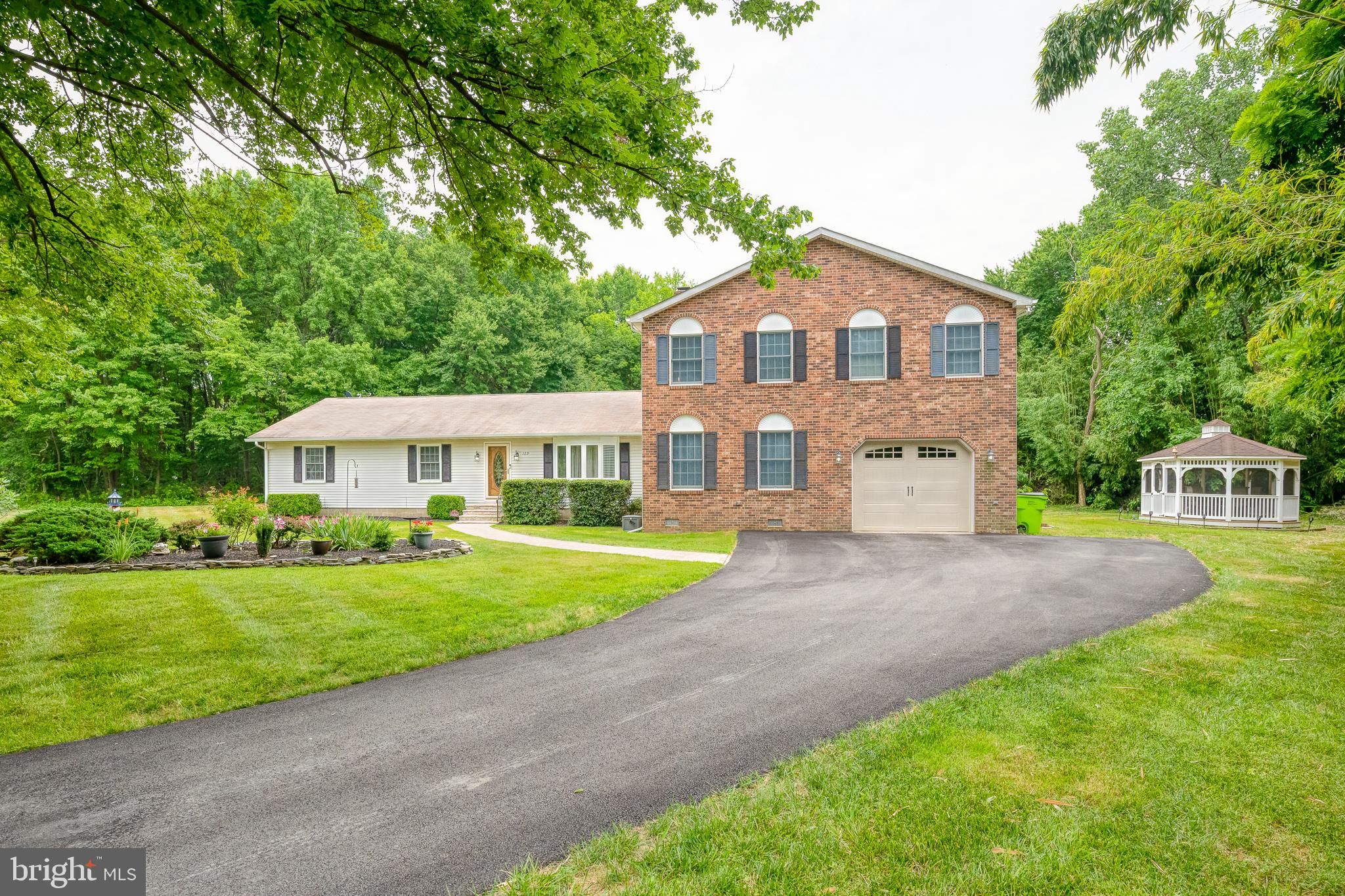 KENT ISLAND ESTATES - Residential