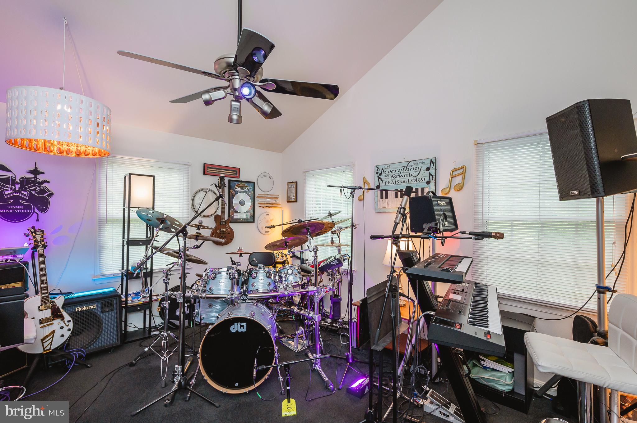 KENT ISLAND ESTATES - Residential