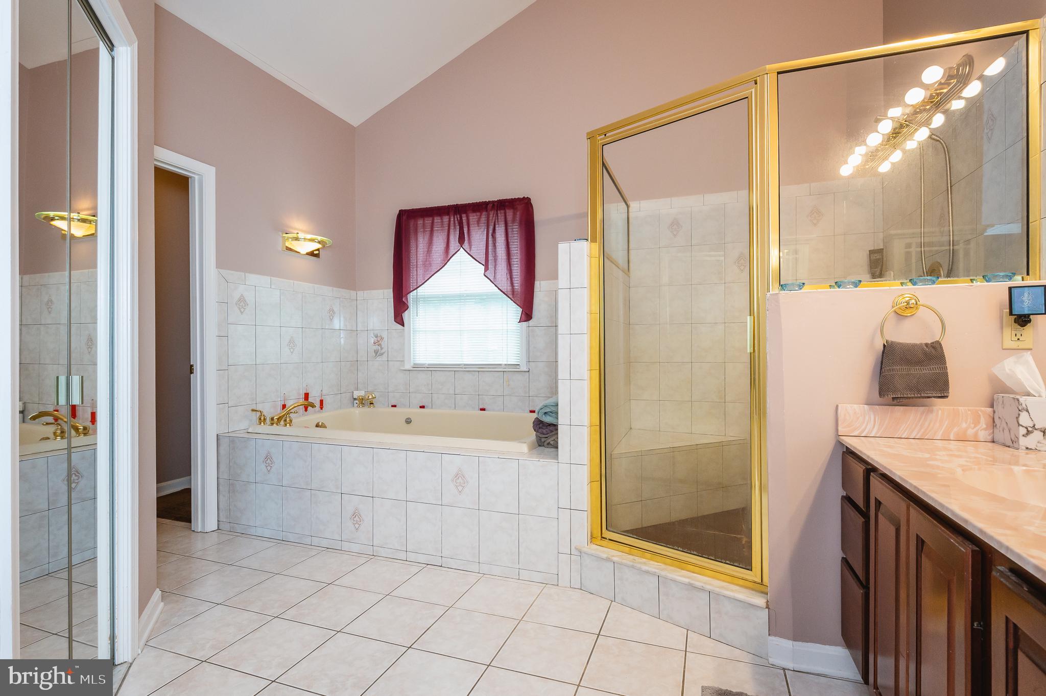 KENT ISLAND ESTATES - Residential