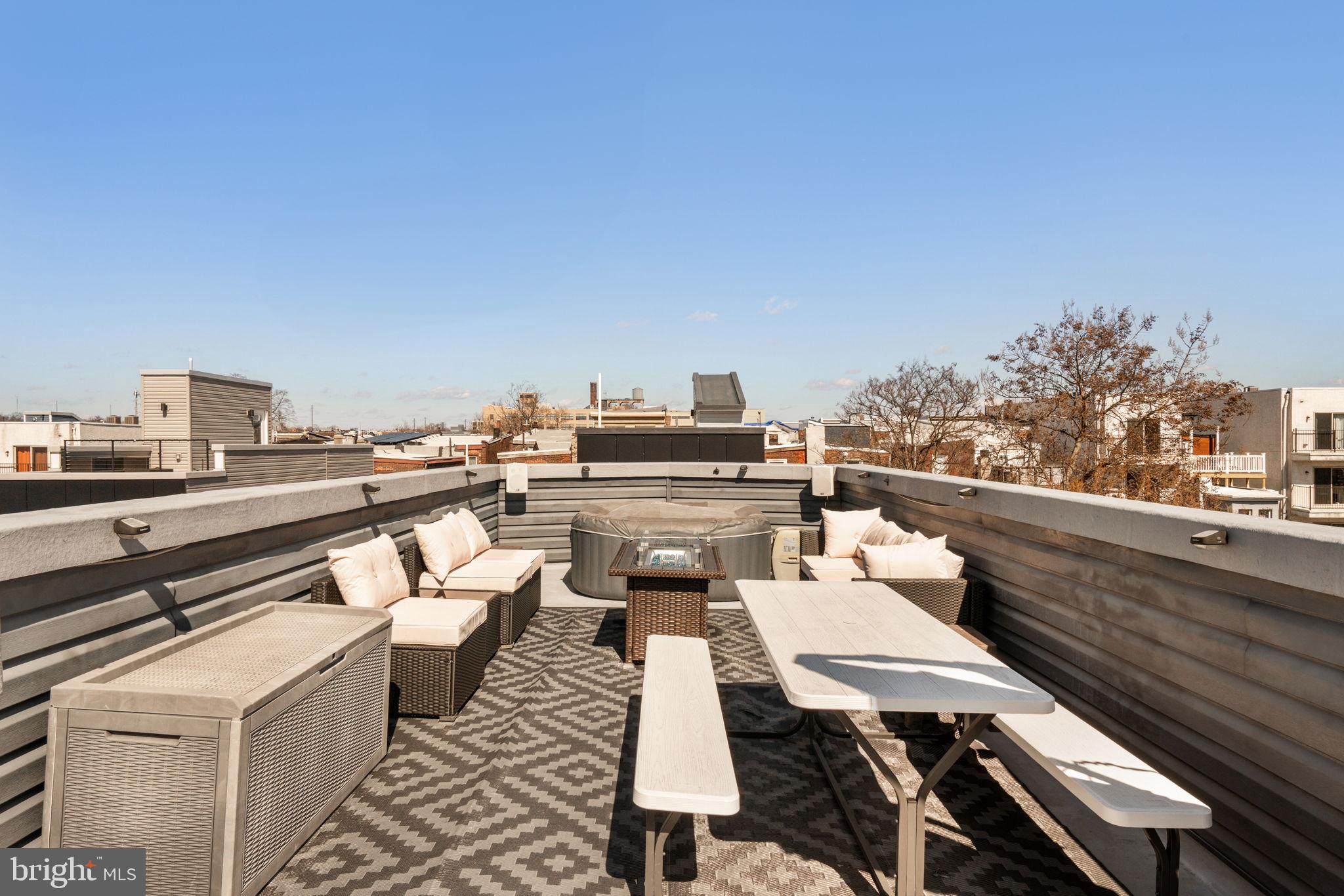 FAIRMOUNT - Residential