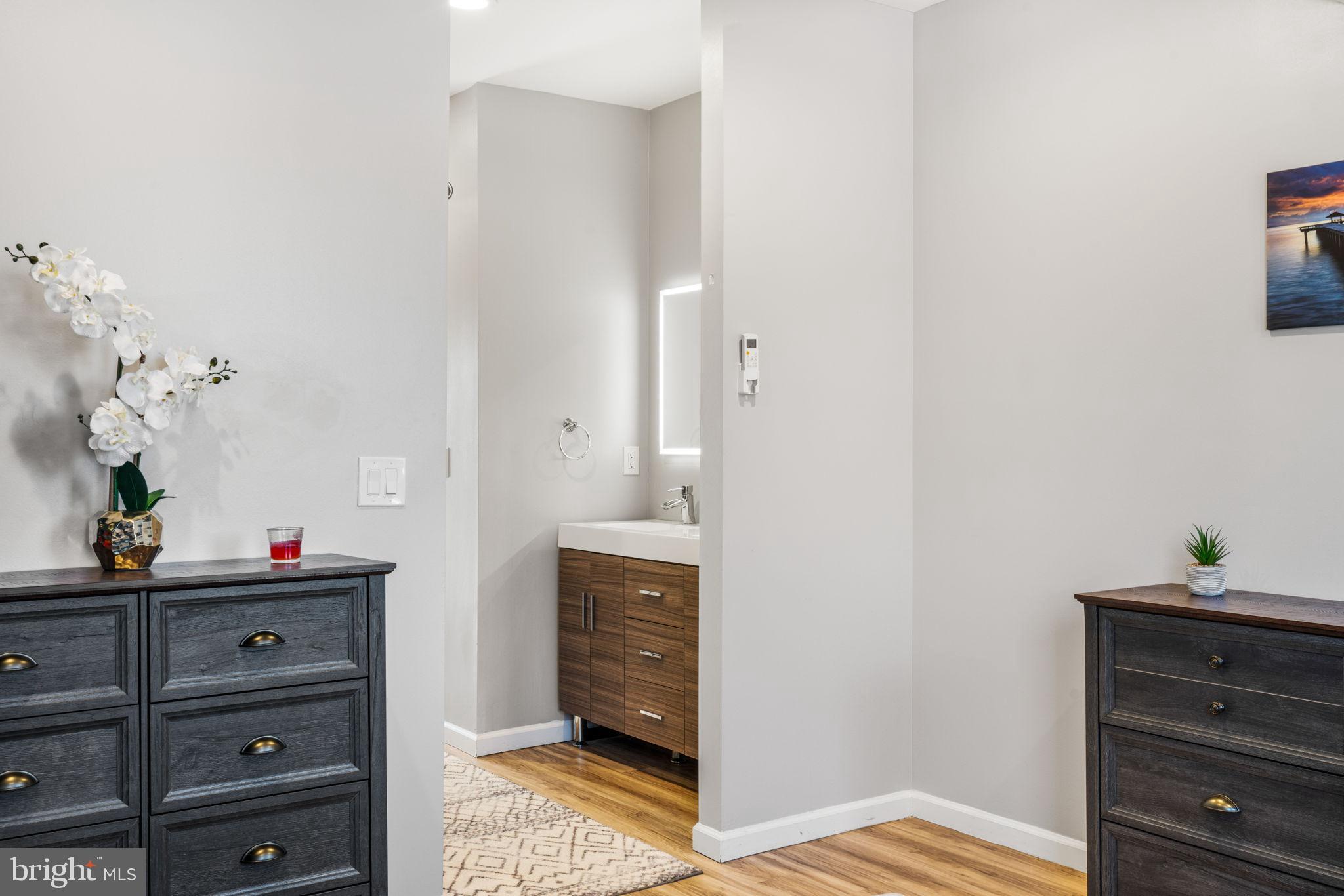 FAIRMOUNT - Residential