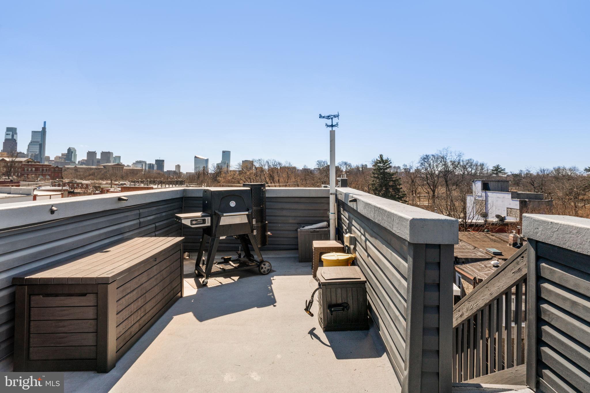 FAIRMOUNT - Residential