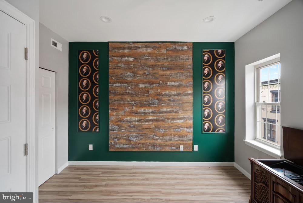 FAIRMOUNT - Residential