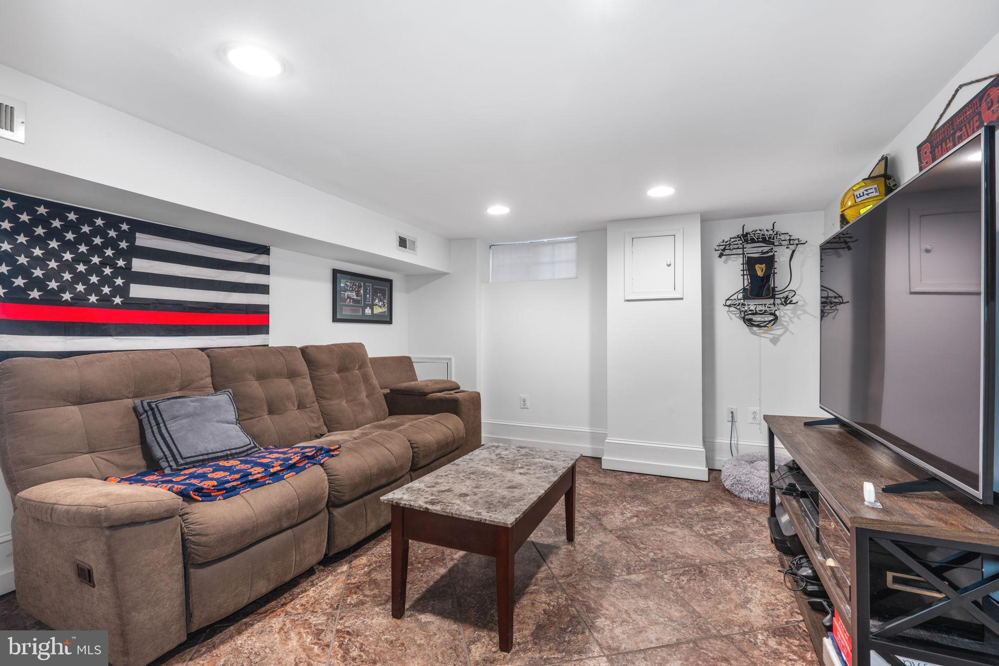 FAIRMOUNT - Residential