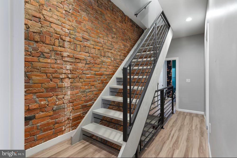 FAIRMOUNT - Residential