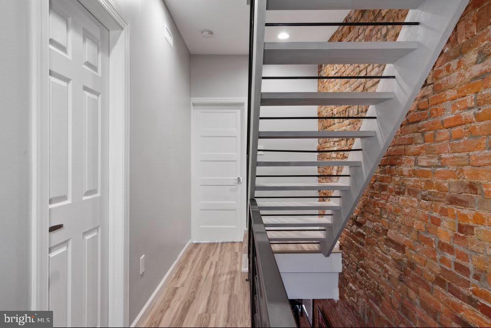 FAIRMOUNT - Residential