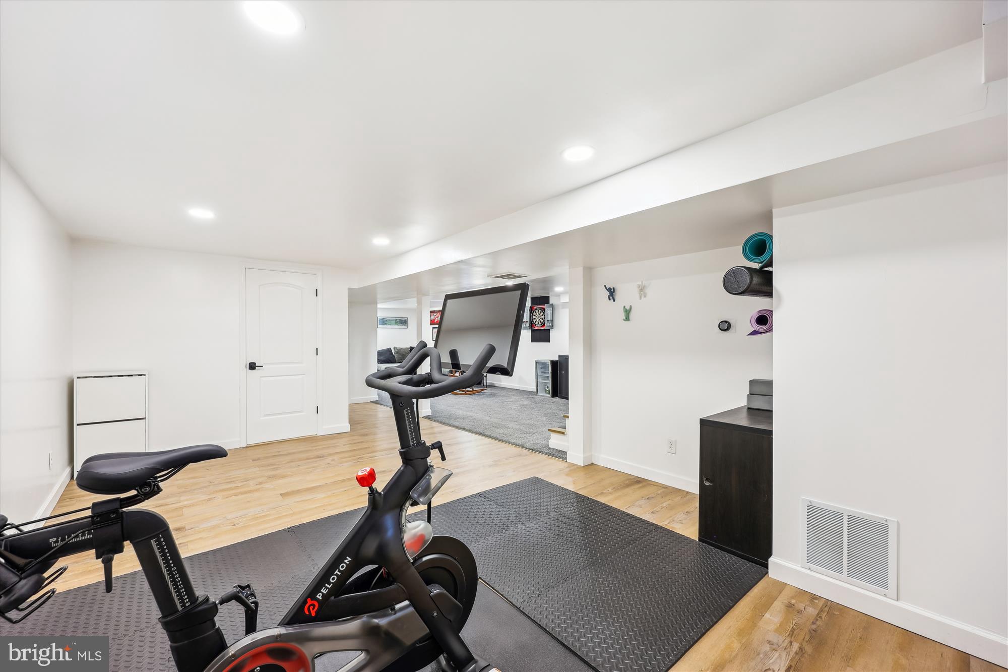 ASPEN KNOLLS - Residential