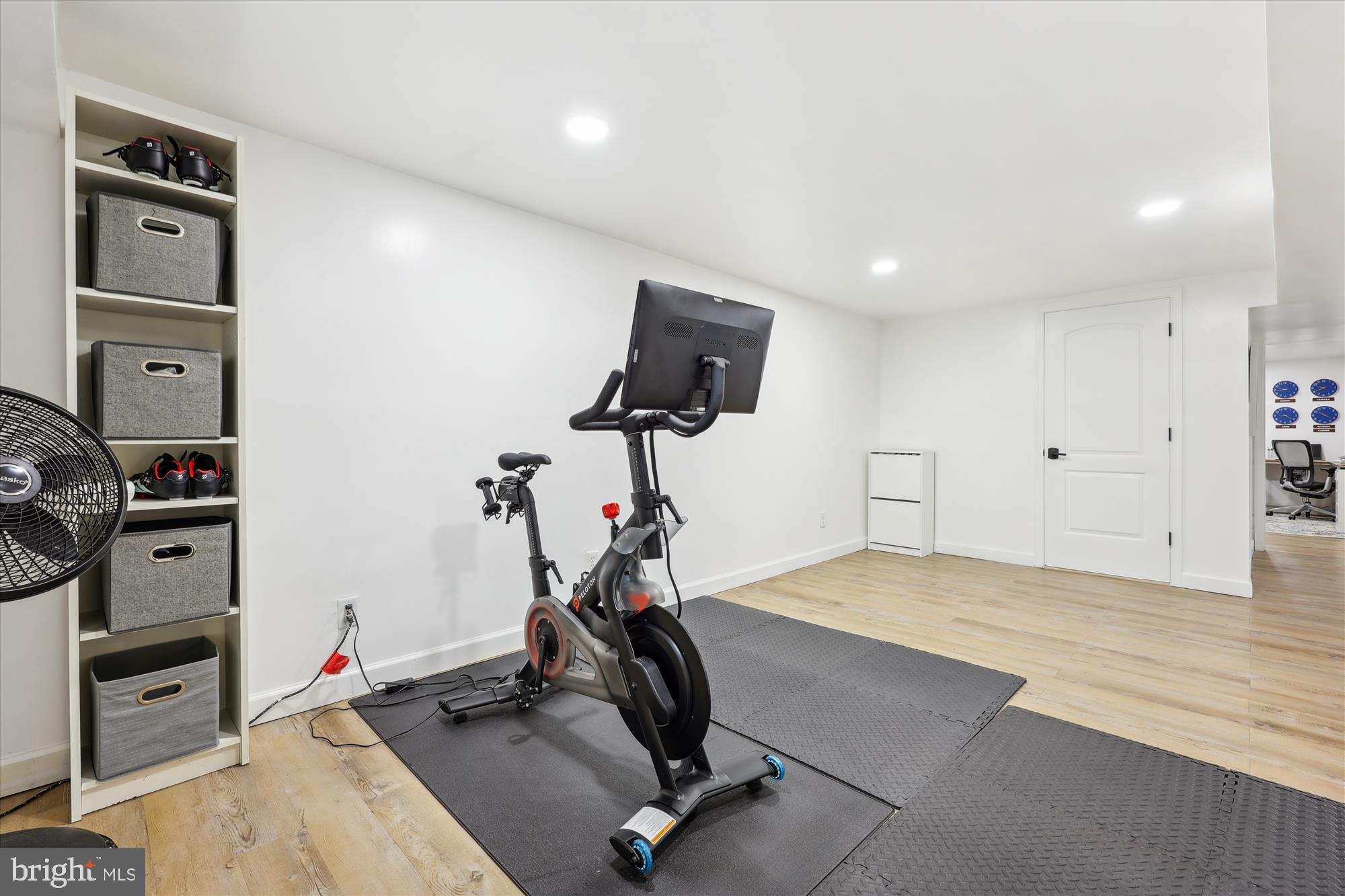 ASPEN KNOLLS - Residential