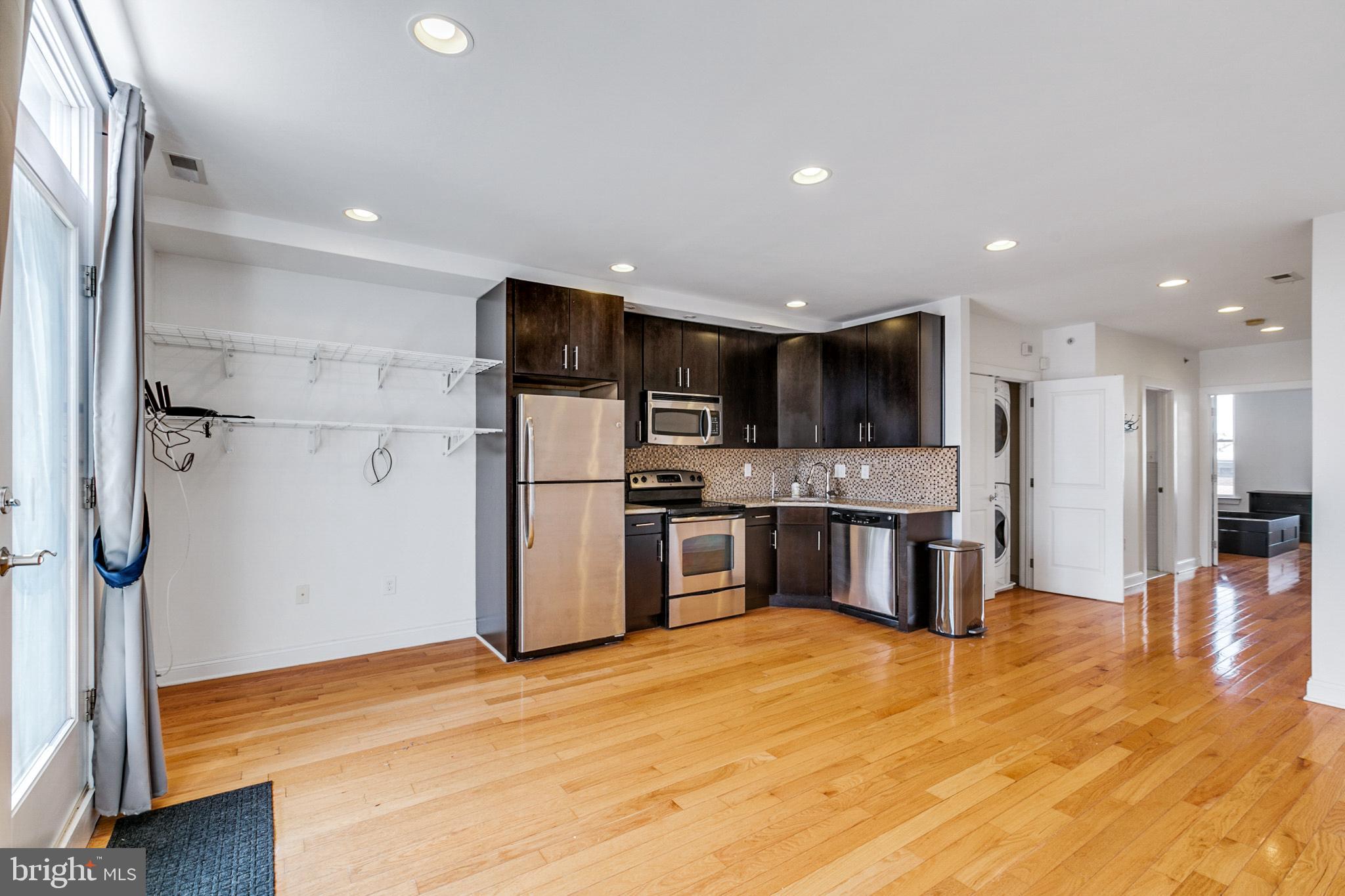 GRADUATE HOSPITAL - Residential Lease