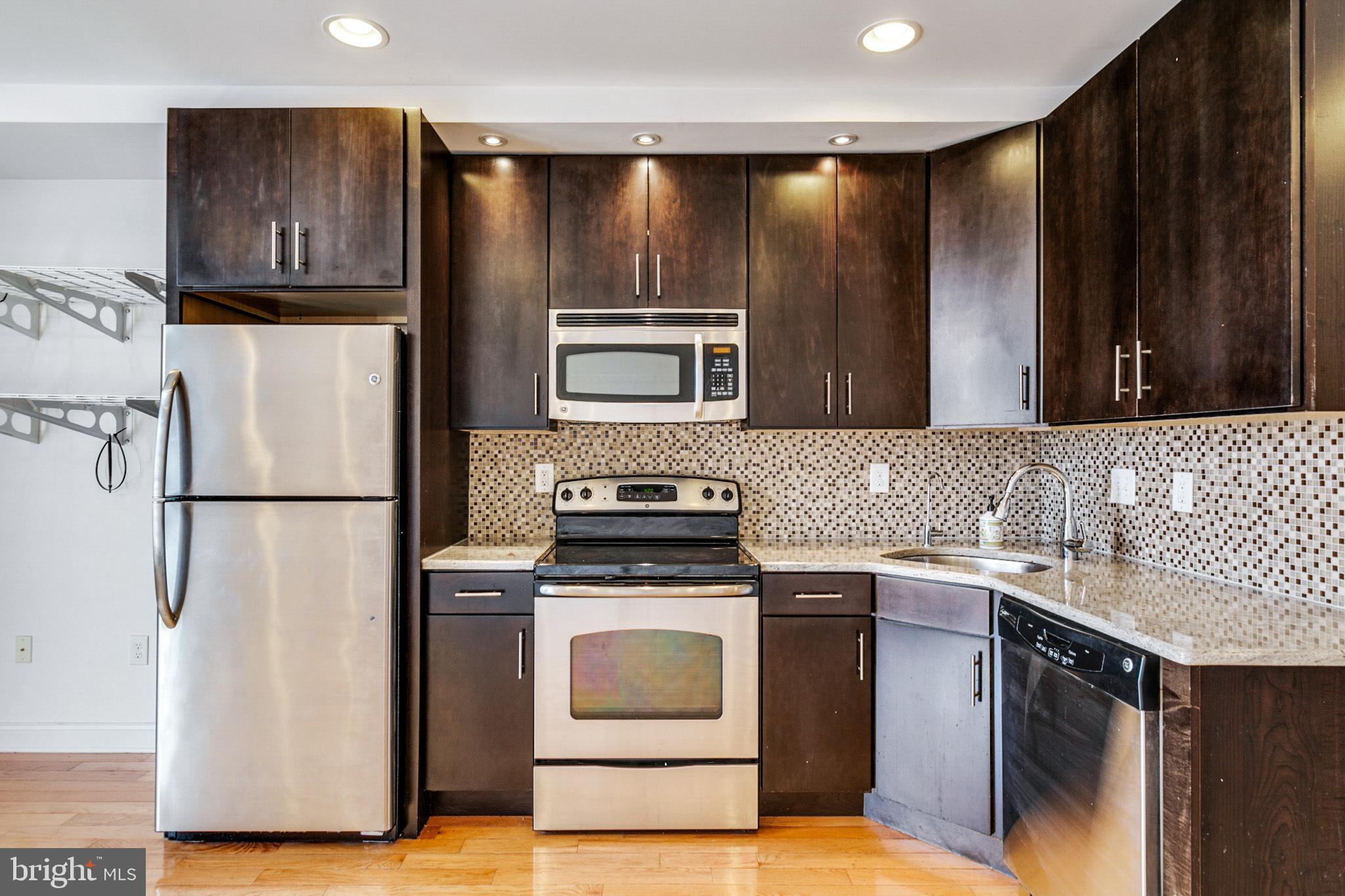 GRADUATE HOSPITAL - Residential Lease