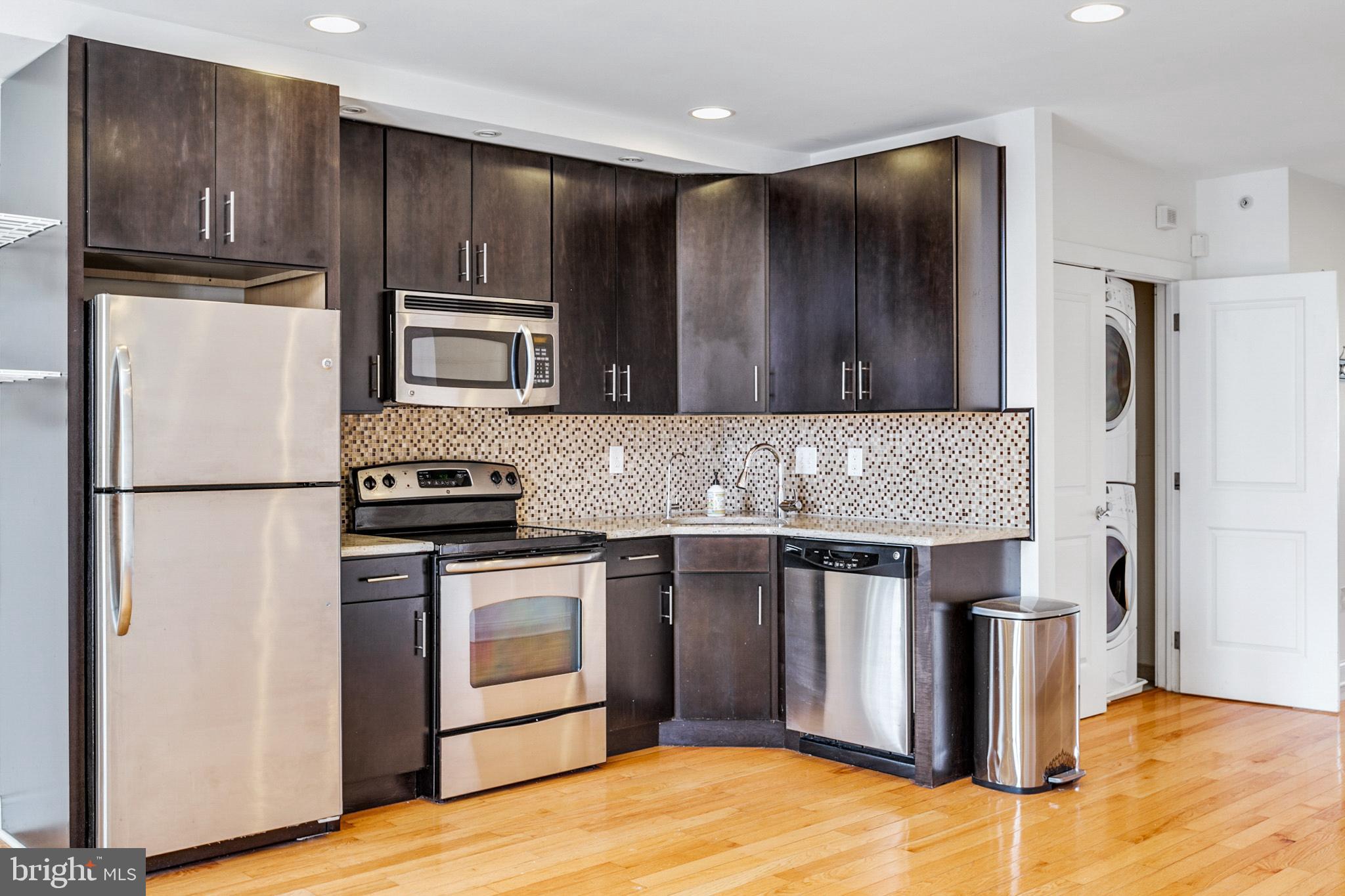 GRADUATE HOSPITAL - Residential Lease