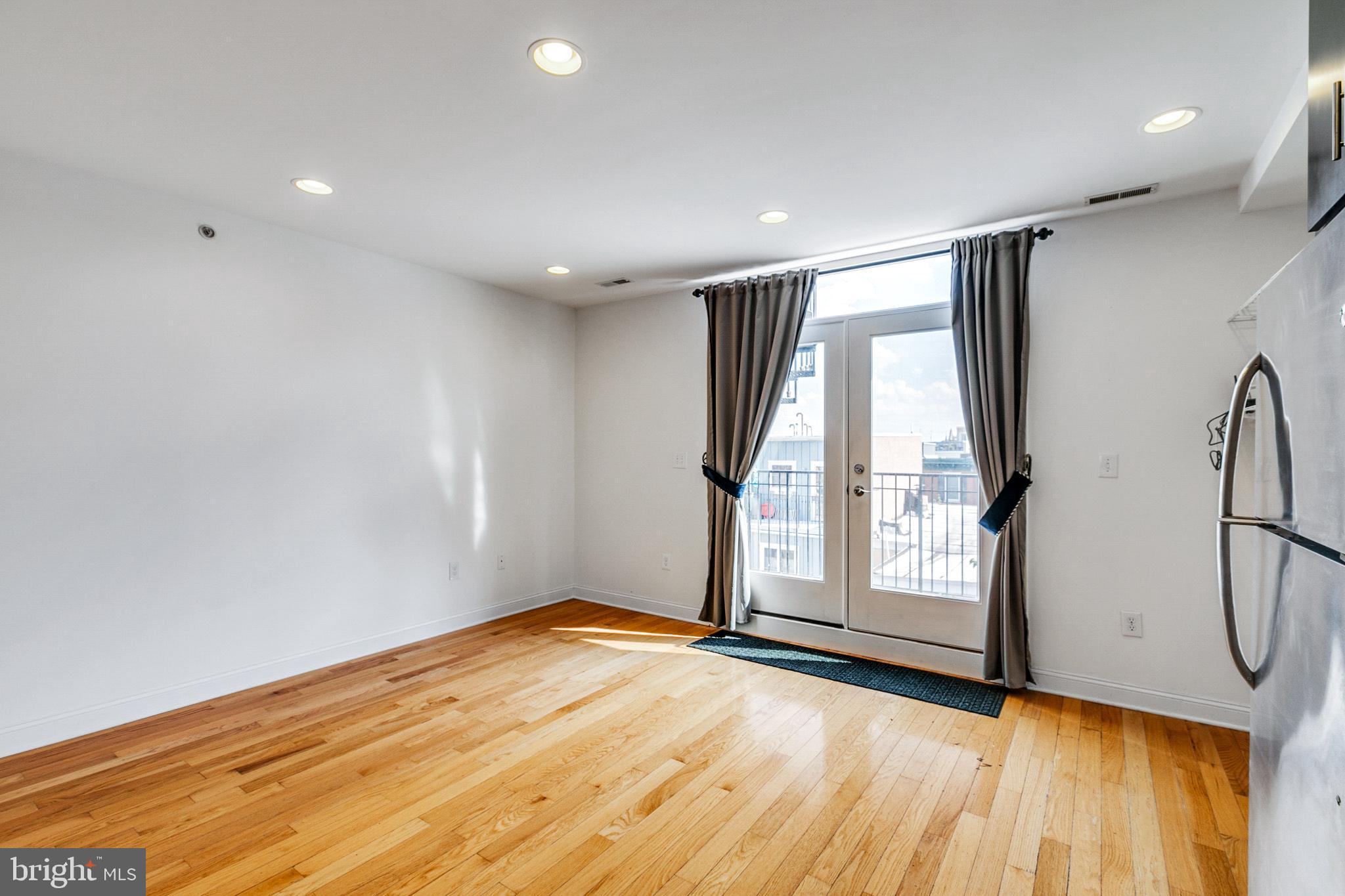 GRADUATE HOSPITAL - Residential Lease