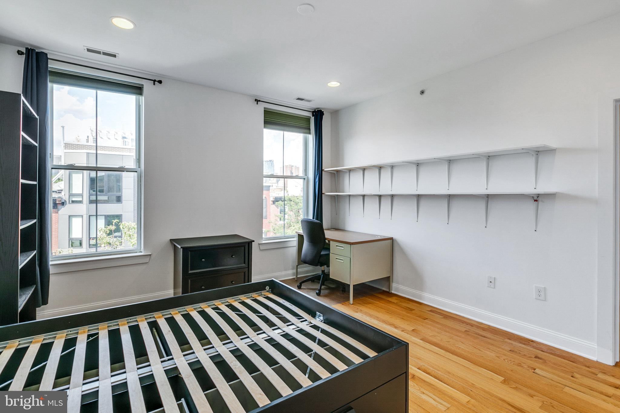 GRADUATE HOSPITAL - Residential Lease