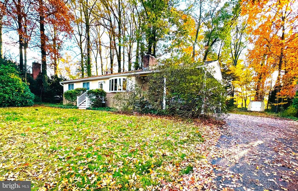 Photo of 1015 Nicodemus Road, REISTERSTOWN, MD 21136 (MLS # MDBC2145232)