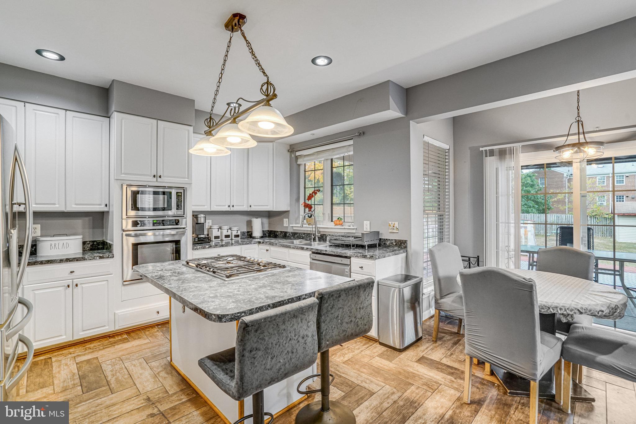 FALLS CHURCH - Residential