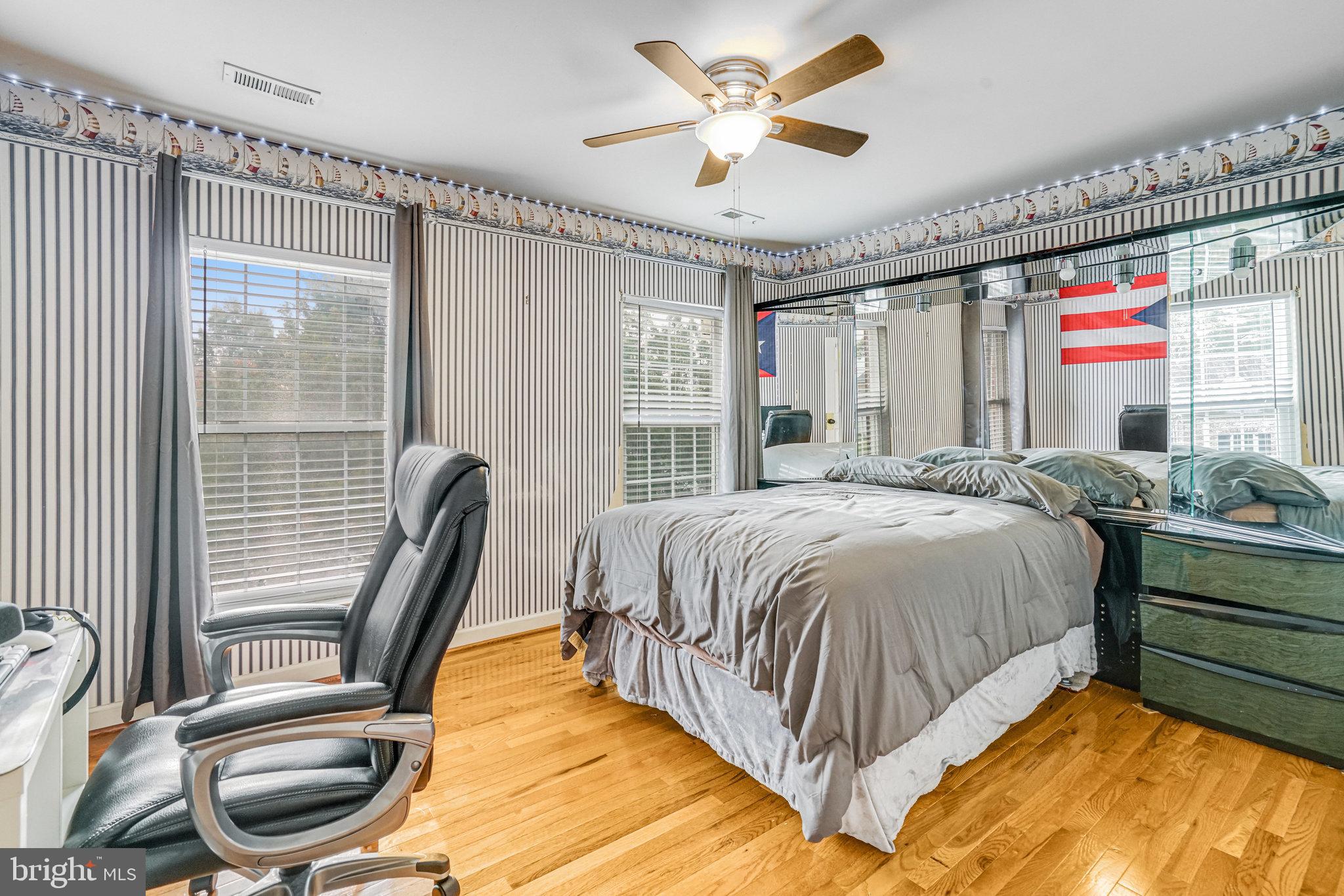 FALLS CHURCH - Residential