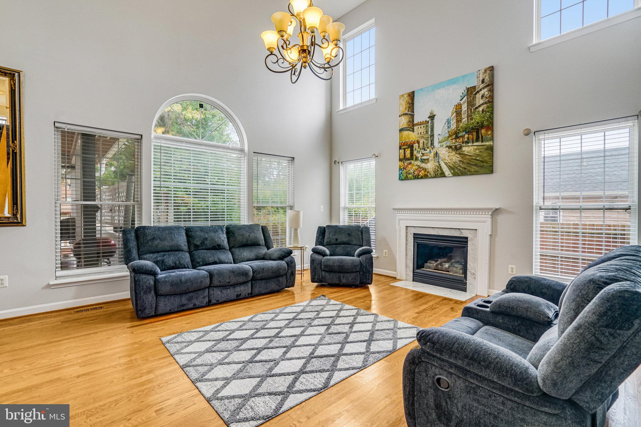 FALLS CHURCH - Residential