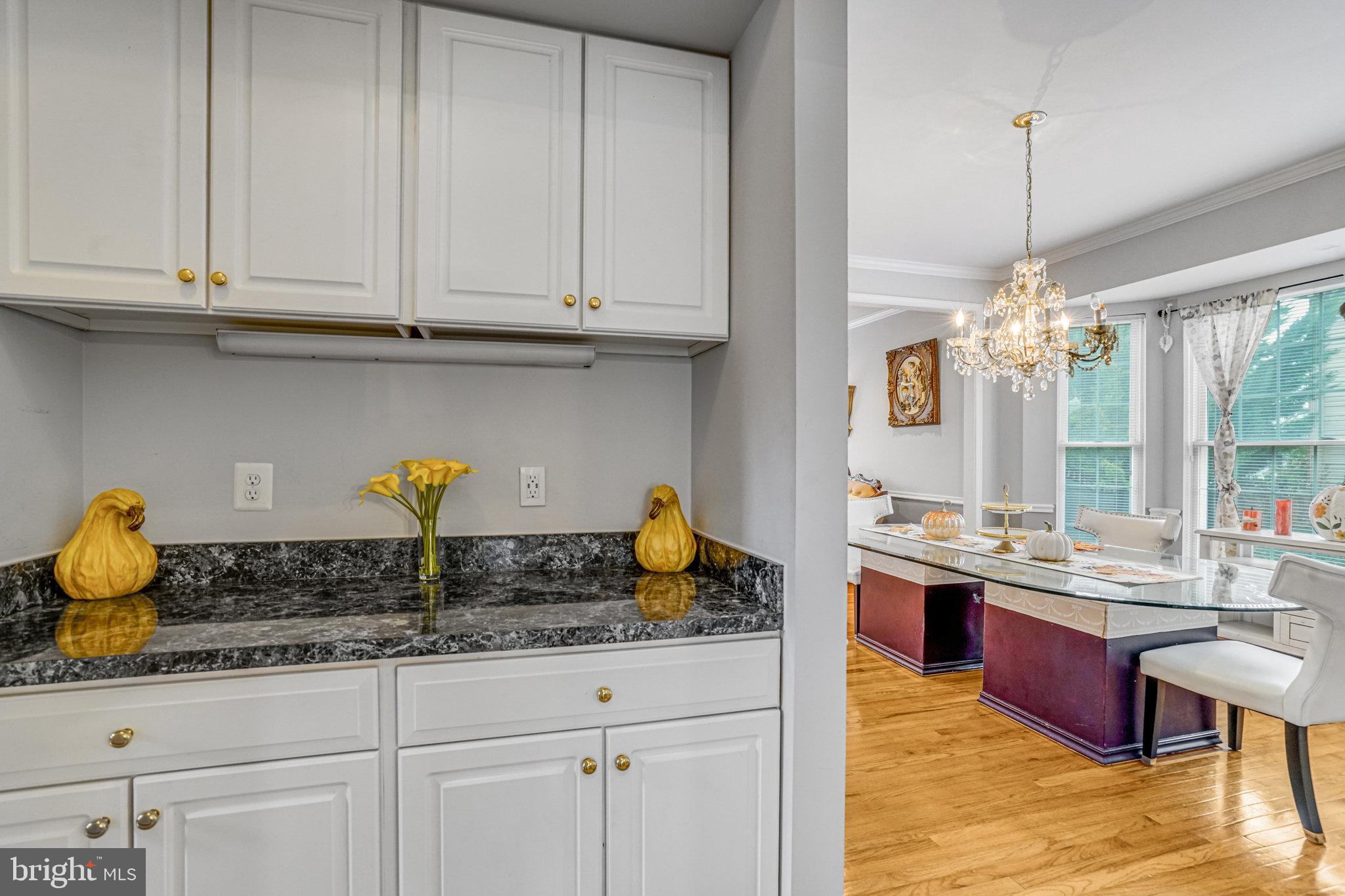 FALLS CHURCH - Residential