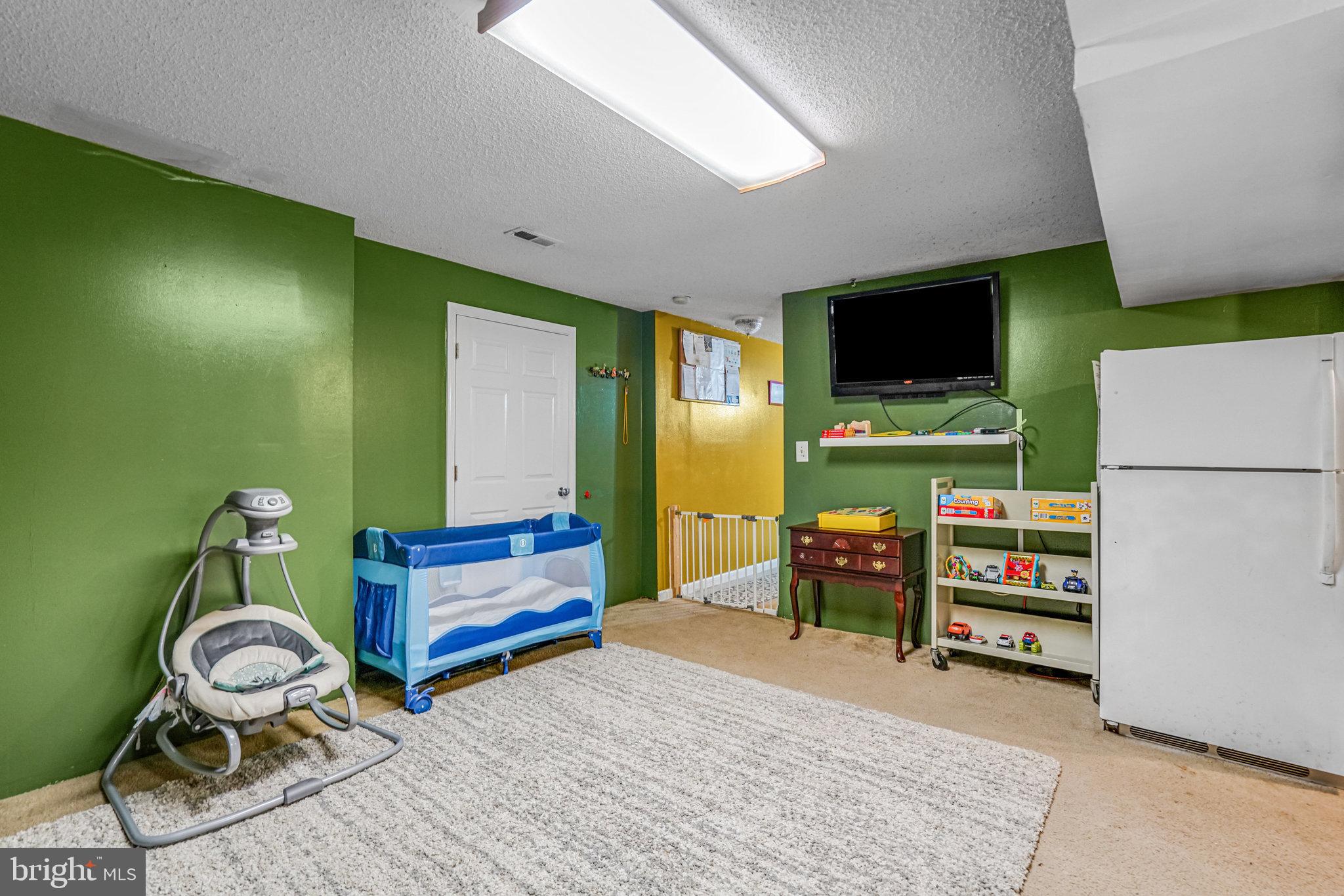 FALLS CHURCH - Residential