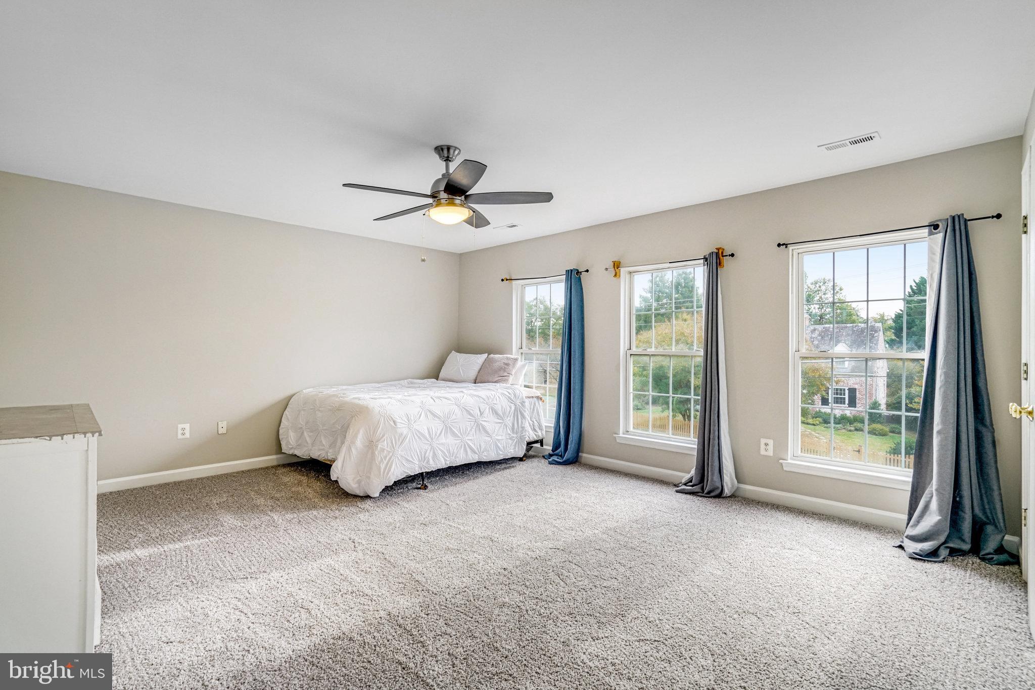 FALLS CHURCH - Residential