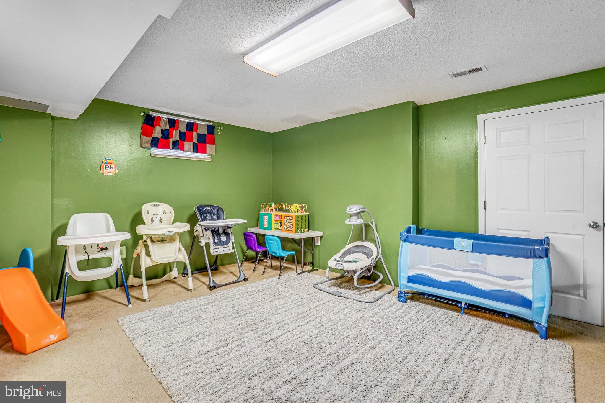 FALLS CHURCH - Residential