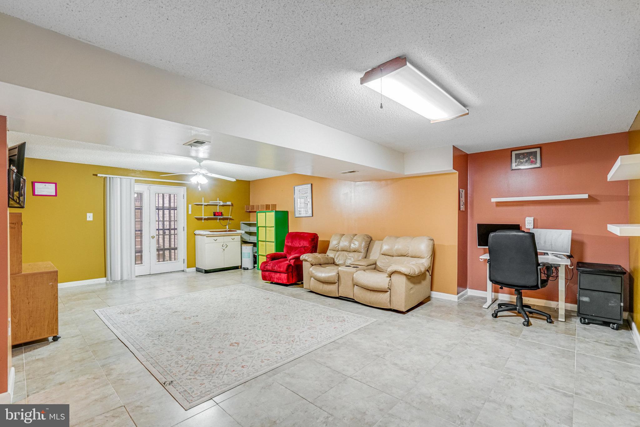 FALLS CHURCH - Residential