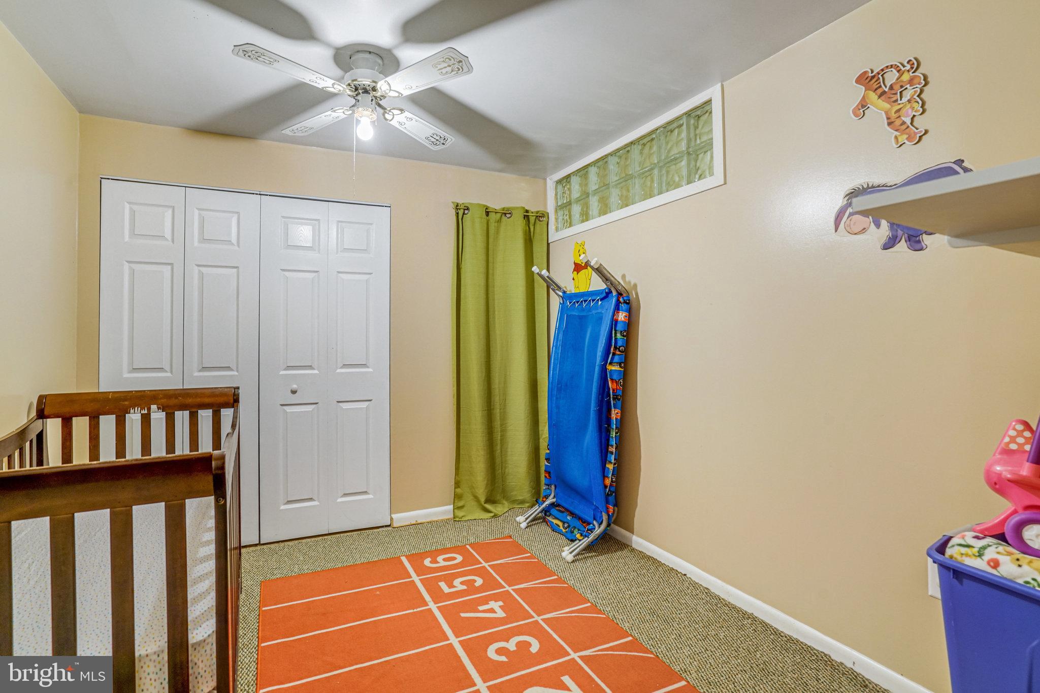 FALLS CHURCH - Residential