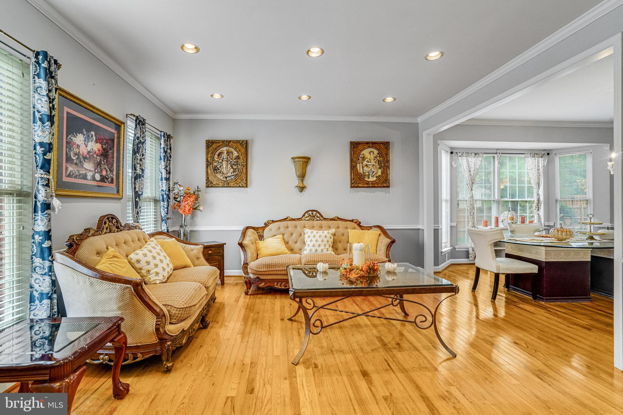 FALLS CHURCH - Residential