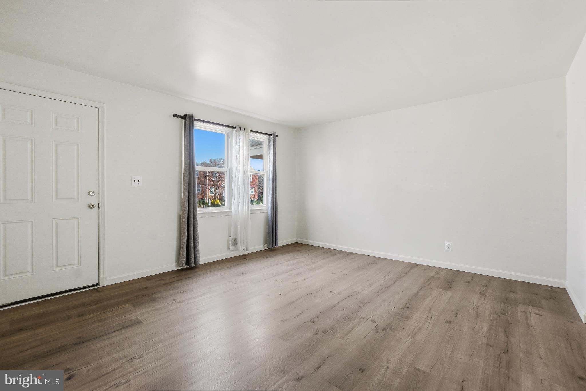 MOUNT RIDGE - Residential