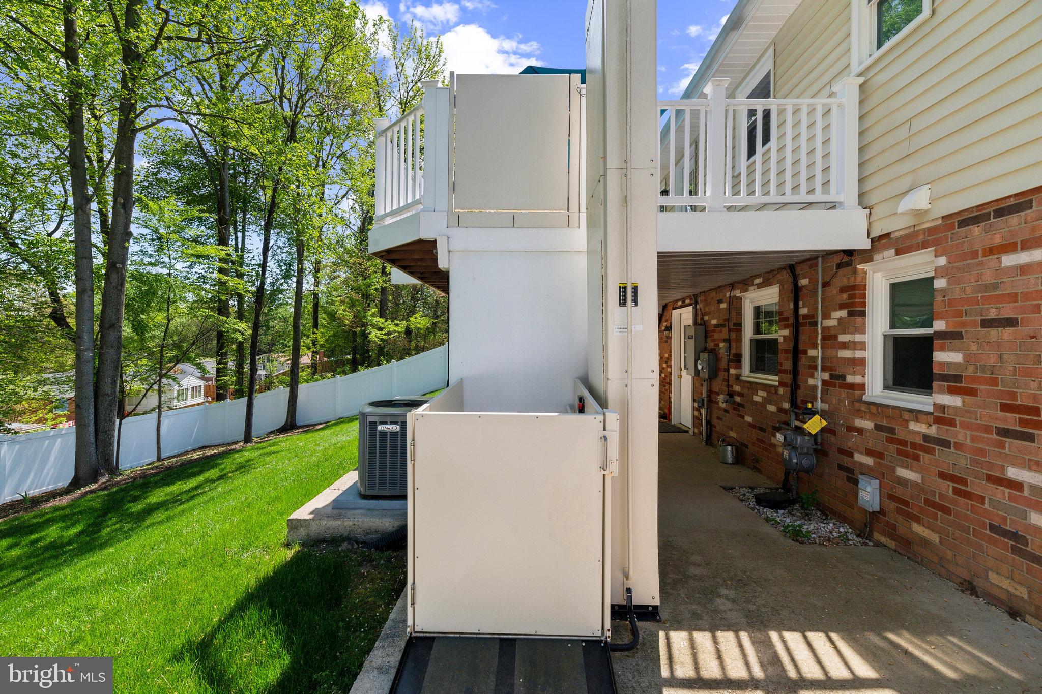 ROLLING VALLEY - Residential