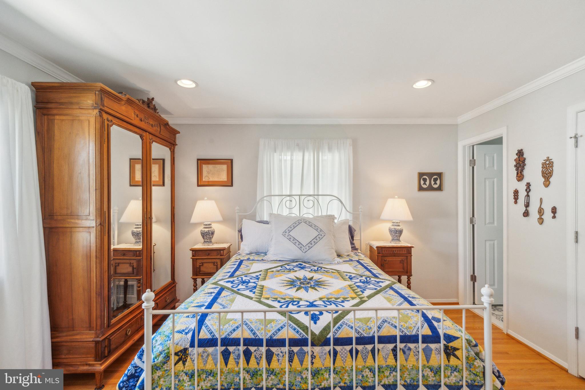 ROLLING VALLEY - Residential