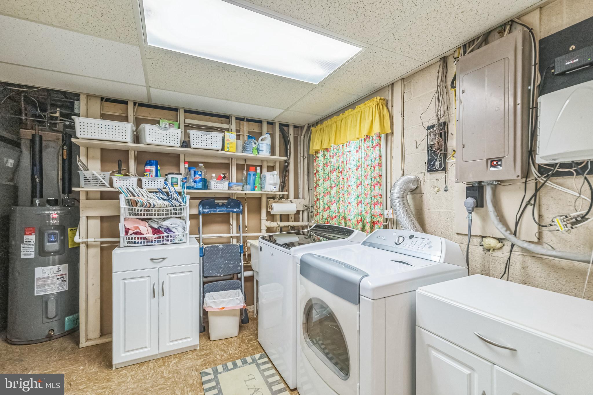 ROLLING VALLEY - Residential