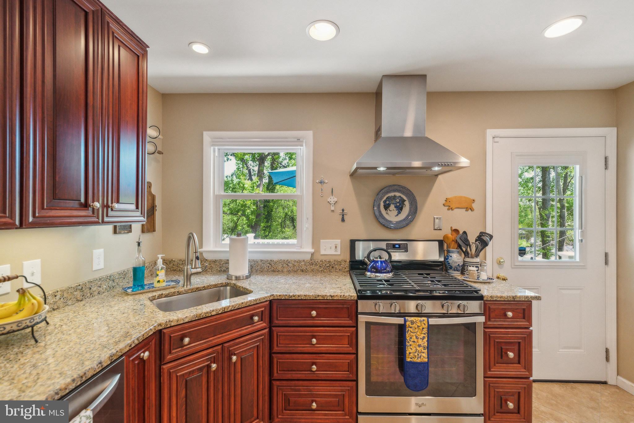 ROLLING VALLEY - Residential