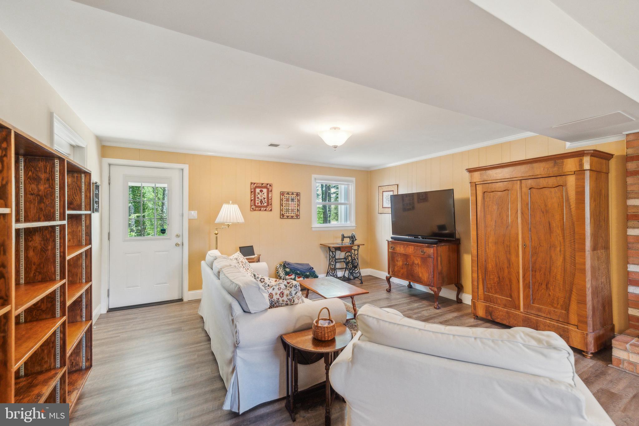 ROLLING VALLEY - Residential