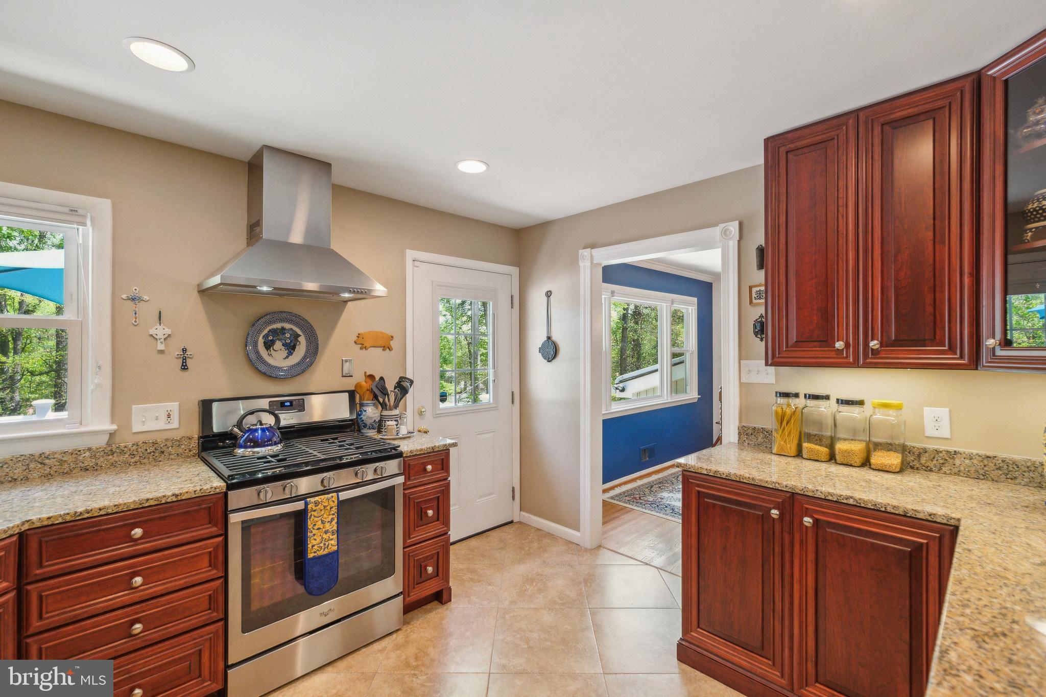 ROLLING VALLEY - Residential