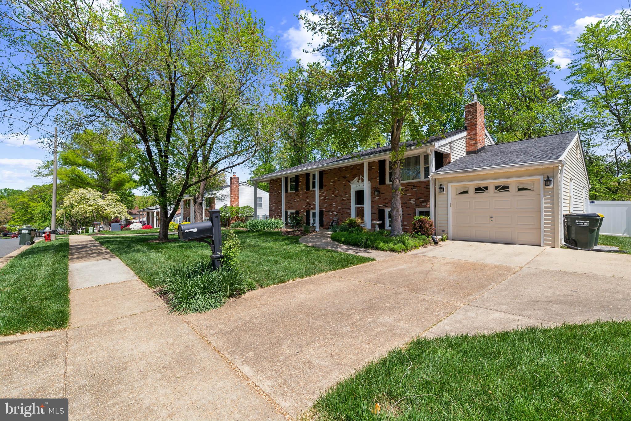 6919 GILLINGS ROAD