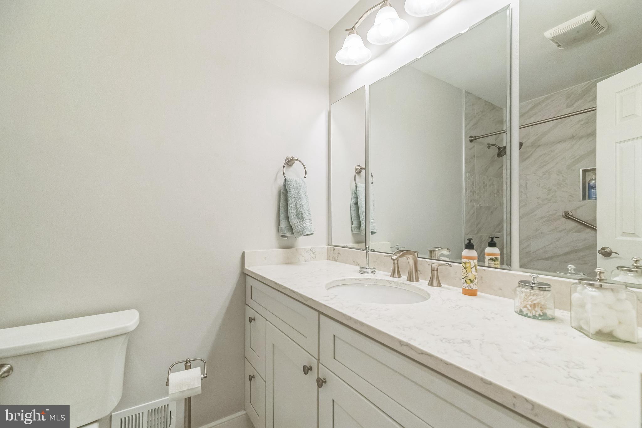 ROLLING VALLEY - Residential