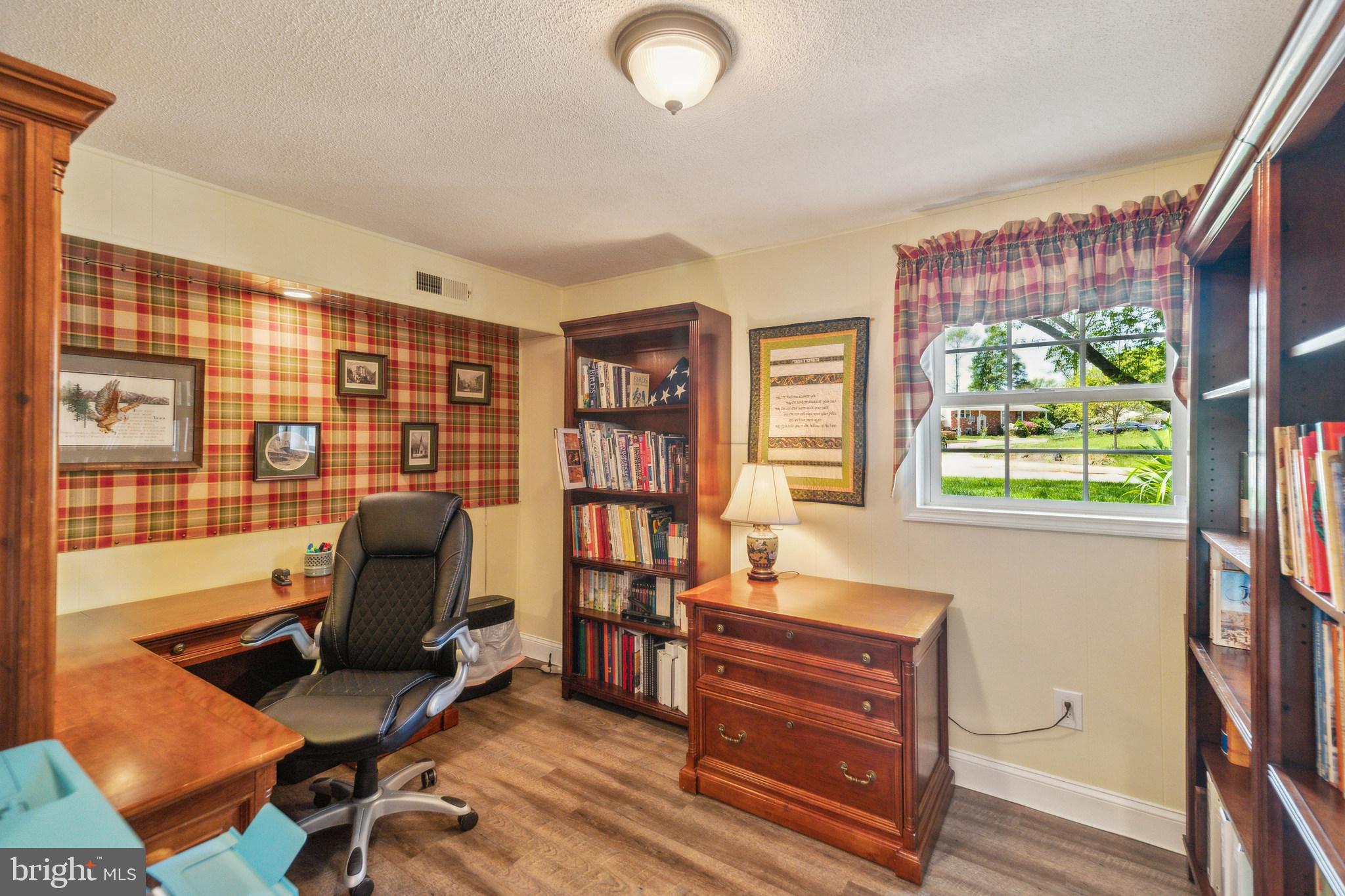 ROLLING VALLEY - Residential